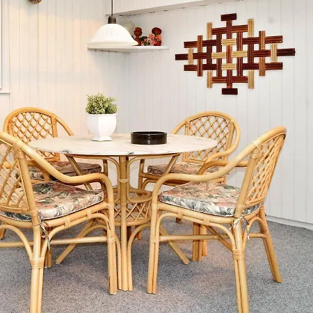 Two-bedroom Holiday In 3 Nyaraló Fåborg